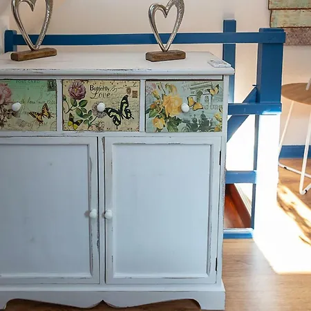 Altes Pastorat Am Husumer Hafen